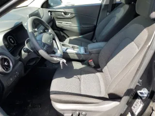 2023 Hyundai Kona SE with VIN KM8K23AGXPU191490, listed as a Copart auction lot 51813265 with 22,101 mi miles and Non Repairable. Bid and sale history available at carsss.com. Image 7.