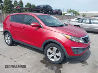 2013 Kia Sportage LX with VIN KNDPBCA26D7355889, listed as a IAAI auction lot 42054415 with 136,859 mi miles and . Bid and sale history available at carsss.com. Image 1.