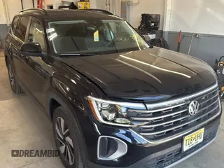 2024 Volkswagen Atlas SE with VIN 1V2HR2CA2RC553977, listed as a IAAI auction lot 42731405 with 24,692 mi miles and . Bid and sale history available at DreamBid. Image 13.
