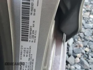 2015 Chrysler 200 Limited z VIN 1C3CCCAB4FN628715, wystawiony jako Copart lot #60453365 z przebiegiem 191 046 mil mil oraz Szkoda całkowita • Salvage title. Historia ofert i sprzedaży dostępna na DreamBid. Obrazek 12.