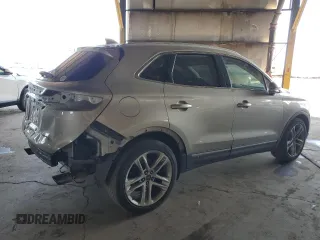 2015 Lincoln MKC z VIN 5LMCJ2A93FUJ05404, wystawiony jako Copart lot #41775985 z przebiegiem 141 841 mil mil oraz Szkody całkowita. Historia ofert i sprzedaży dostępna na DreamBid. Obrazek 3.