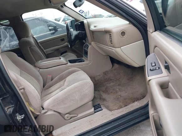 2006 Chevrolet Tahoe Z71 with VIN 1GNEC13T06R114925, listed as a IAAI auction lot 42159969 with 172,378 mi miles and . Bid and sale history available at DreamBid. Image 5.