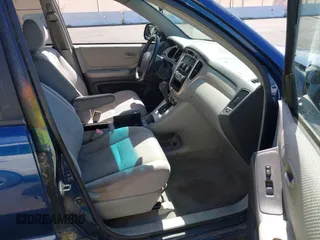 2004 Toyota Highlander with VIN JTEDD21AX40084354, listed as a IAAI auction lot 42016996 with Not provided miles and . Bid and sale history available at DreamBid. Image 5.