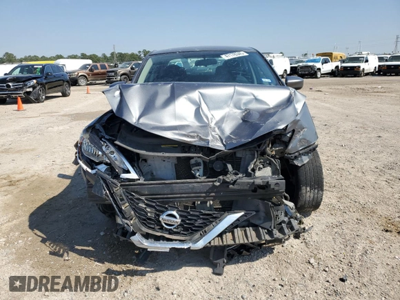 2016 Nissan Sentra SR with VIN 3N1AB7AP4GY276834, listed as a Copart auction lot 47178345 with 129,459 mi miles and Salvage Title. Bid and sale history available at DreamBid. Image 5.