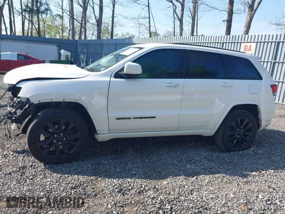 2018 Jeep Grand Cherokee Altitude with VIN 1C4RJFAG4JC309523, listed as a IAAI auction lot 42159534 with 86,682 mi miles and . Bid and sale history available at DreamBid. Image 14.