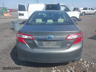 2014 Toyota Camry Hybrid LE with VIN 4T1BD1FK6EU129691, listed as a IAAI auction lot 41796112 with 264,392 mi miles. Bid and sale history available at carsss.com. Image 16.