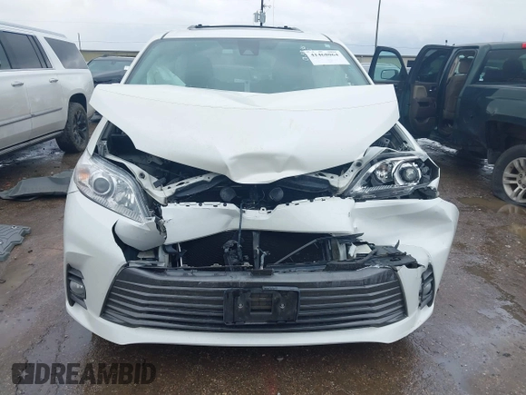 2018 Toyota Sienna XLE Auto Access Seat with VIN 5TDYZ3DC8JS906460, listed as a IAAI auction lot 41468064 with 87,750 mi miles. Bid and sale history available at carsss.com. Image 12.
