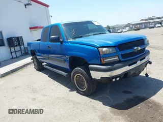 2005 Chevrolet Silverado 1500 LS z VIN 2GCEC19V051235365, wystawiony jako IAAI lot #42281748 z przebiegiem 224 161 mil mil oraz . Historia ofert i sprzedaży dostępna na DreamBid. Obrazek 1.