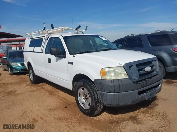 2008 Ford F-150 XL with VIN 1FTVF12538KE42712, listed as a IAAI auction lot 41517945 with 266,129 mi miles. Bid and sale history available at carsss.com. Image 1.
