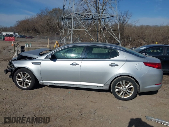 2012 Kia Optima EX with VIN 5XXGN4A72CG010664, listed as a IAAI auction lot 41824532 with 154,707 mi miles. Bid and sale history available at carsss.com. Image 15.