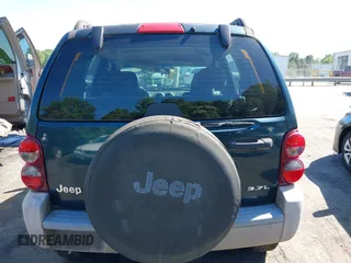 2006 Jeep Liberty Sport z VIN 1J4GK48K66W122836, wystawiony jako IAAI lot #42141978 z przebiegiem 188 952 mil mil oraz . Historia ofert i sprzedaży dostępna na DreamBid. Obrazek 16.