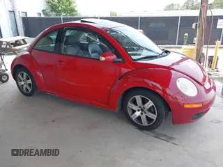 2006 Volkswagen Beetle с VIN 3VWRG31C76M423772, выставлен на аукционе IAAI как лот 42398935 с пробегом 149 588 миль миль и . История ставок и продаж доступна на DreamBid. Изображение 1.
