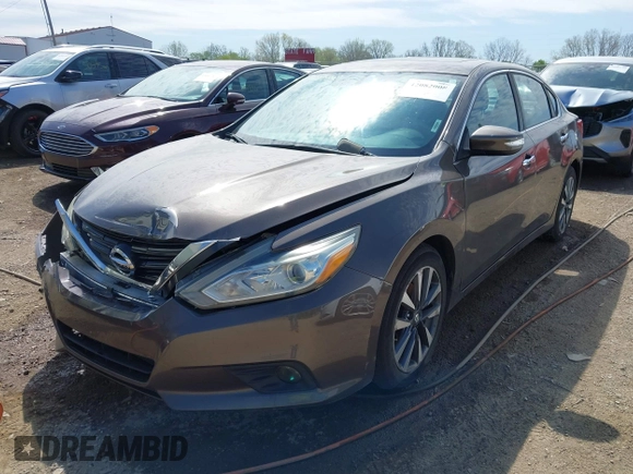 2016 Nissan Altima SR z VIN 1N4AL3AP8GC120975, wystawiony jako IAAI lot #42082008 z przebiegiem 136 523 mil mil oraz . Historia ofert i sprzedaży dostępna na DreamBid. Obrazek 17.