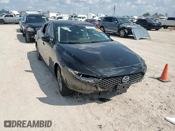 2022 Mazda 3 2.0 with VIN 3MZBPAA7XNM318683, listed as a Copart auction lot 70668574 with Not Provided miles and Salvage Title. Bid and sale history available at DreamBid. Image 11.