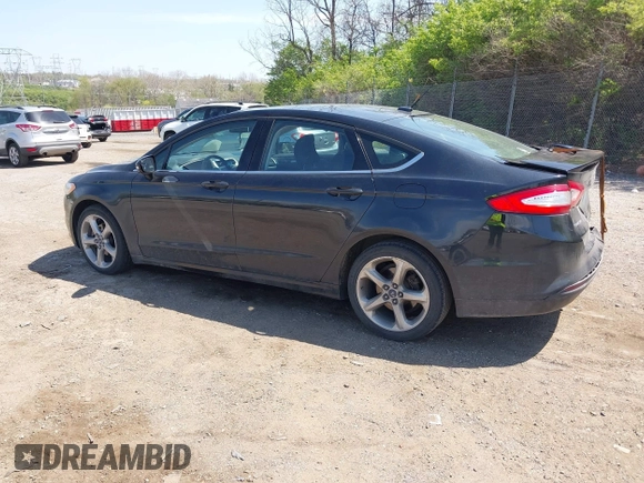 2015 Ford Fusion SE with VIN 3FA6P0H77FR221343, listed as a IAAI auction lot 42076089 with 136,812 mi miles. Bid and sale history available at carsss.com. Image 3.
