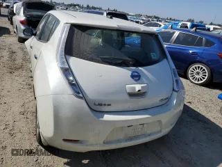 2015 Nissan LEAF SV with VIN 1N4AZ0CPXFC300709, listed as a Copart auction lot 66047843 with 85,638 mi miles. Bid and sale history available at carsss.com. Image 6.