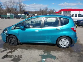 2012 Honda Fit с VIN JHMGE8H33CC009807, выставлен на аукционе IAAI как лот 41814176 с пробегом 88 612 миль миль и . История ставок и продаж доступна на DreamBid. Изображение 14.