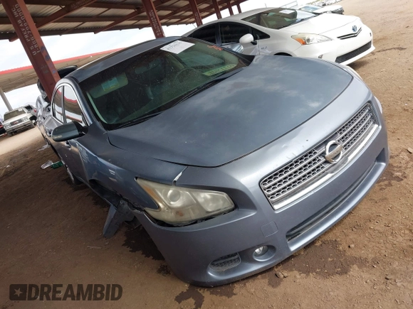 2010 Nissan Maxima S z VIN 1N4AA5AP9AC845087, wystawiony jako IAAI lot #41916323 z przebiegiem 212 475 mil mil oraz . Historia ofert i sprzedaży dostępna na DreamBid. Obrazek 6.
