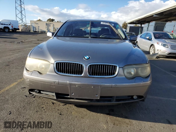 2002 BMW 7 Series 745i with VIN WBAGL63462DP57016, listed as a Copart auction lot 81025594 with 121,870 mi miles and Salvage Title. Bid and sale history available at DreamBid. Image 5.