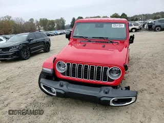 2024 Jeep Wrangler Sahara z VIN 1C4PJXEG1RW268303, wystawiony jako Copart lot #82641364 z przebiegiem 211 mil mil oraz Szkoda całkowita • Salvage title. Historia ofert i sprzedaży dostępna na DreamBid. Obrazek 11.