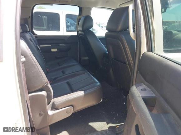 2012 Chevrolet Silverado 1500 LT with VIN 3GCPKSE73CG146306, listed as a IAAI auction lot 41997096 with 180,272 mi miles. Bid and sale history available at carsss.com. Image 8.