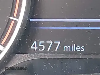 2025 Nissan Altima SV z VIN 1N4BL4DV8SN382058, wystawiony jako IAAI lot #42188230 z przebiegiem 4 577 mil mil oraz . Historia ofert i sprzedaży dostępna na DreamBid. Obrazek 15.