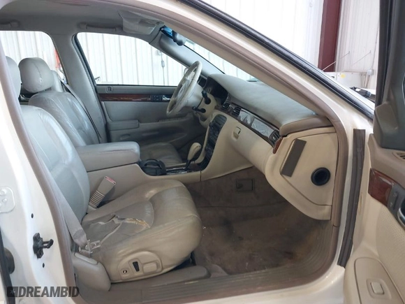 1998 Cadillac Seville Touring STS with VIN 1G6KY5493WU908261, listed as a IAAI auction lot 41933423 with NaN miles. Bid and sale history available at carsss.com. Image 5.