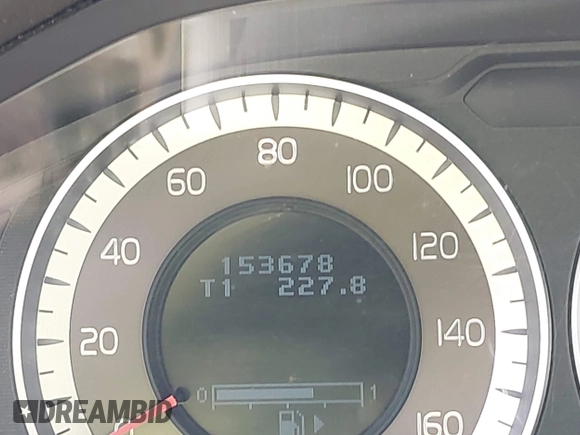 2012 Volvo XC70 3.2L with VIN YV4952BZ0C1133692, listed as a IAAI auction lot 42013093 with 153,678 mi miles and . Bid and sale history available at DreamBid. Image 15.