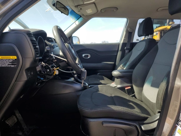 2019 Kia Soul + with VIN KNDJP3A56K7630627, listed as a Copart auction lot 79837544 with 78,453 mi miles and Clean Title. Bid and sale history available at carsss.com. Image 7.