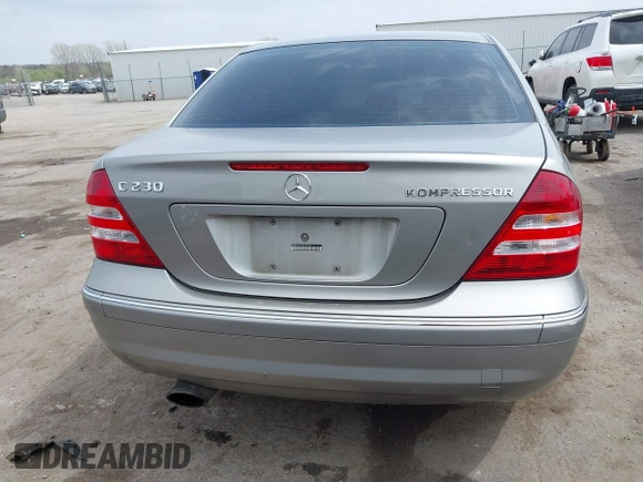 2005 Mercedes-Benz C 230 Kompressor with VIN WDBRF40J15A742736, listed as a IAAI auction lot 41936443 with 168,024 mi miles and . Bid and sale history available at DreamBid. Image 16.