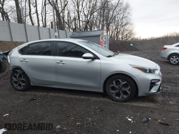 2021 Kia Forte LXS z VIN 3KPF24AD5ME284641, wystawiony jako IAAI lot #41946726 z przebiegiem 84 684 mil mil oraz . Historia ofert i sprzedaży dostępna na DreamBid. Obrazek 14.