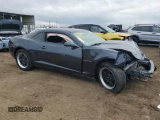 2013 Chevrolet Camaro LS z VIN 2G1FE1E35D9152655, wystawiony jako Copart lot #51190965 z przebiegiem Nie podano mil oraz Szkoda całkowita • Salvage title. Historia ofert i sprzedaży dostępna na DreamBid. Obrazek 4.