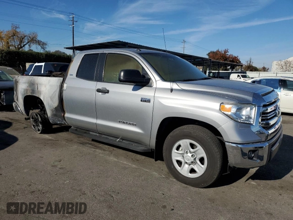 2016 Toyota Tundra SR5 z VIN 5TFRY5F11GX210251, wystawiony jako Copart lot #84218974 z przebiegiem 53 047 mil mil oraz Szkoda całkowita • Salvage title. Historia ofert i sprzedaży dostępna na DreamBid. Obrazek 4.