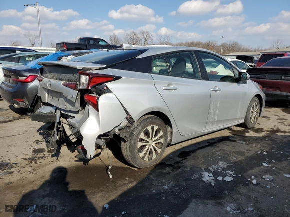 2021 Toyota Prius L Eco with VIN JTDKAMFU3M3147845, listed as a Copart auction lot 88705855 with 59,418 mi miles and Salvage Title. Bid and sale history available at carsss.com. Image 3.