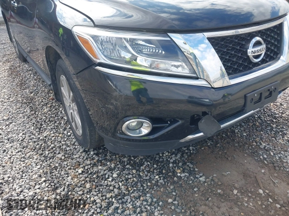 2015 Nissan Pathfinder Platinum with VIN 5N1AR2MM5FC709030, listed as a IAAI auction lot 41490975 with 121,875 mi miles and . Bid and sale history available at DreamBid. Image 19.