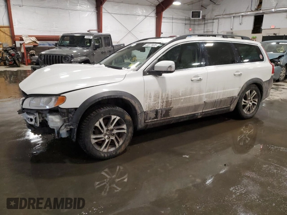 2014 Volvo XC70 3.2L with VIN YV4940BZ0E1176908, listed as a Copart auction lot 44677635 with 152,684 mi miles and Salvage Title. Bid and sale history available at DreamBid. Image 1.