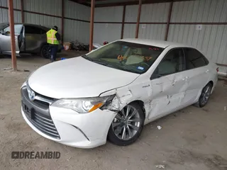 2017 Toyota Camry Hybrid LE with VIN 4T1BD1FKXHU218247, listed as a IAAI auction lot 41625337 with 72,040 mi miles. Bid and sale history available at carsss.com. Image 2.