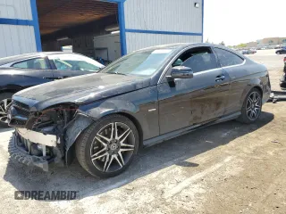 2013 Mercedes-Benz C 250 с VIN WDDGJ4HB6DF970002, выставлен на аукционе Copart как лот 58506835 с пробегом 82 109 миль миль и Списание • Salvage title. История ставок и продаж доступна на DreamBid. Изображение 1.
