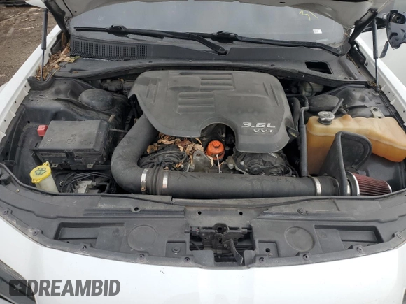 2015 Chrysler 300 S with VIN 2C3CCABG1FH921334, listed as a Copart auction lot 46820525 with 189,656 mi miles and Salvage Title. Bid and sale history available at DreamBid. Image 11.