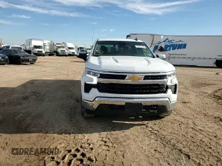 2023 Chevrolet Silverado 1500 LT with VIN 2GCUDDED9P1107846, listed as a Copart auction lot 79633744 with 33,157 mi miles and Salvage Title. Bid and sale history available at carsss.com. Image 11.
