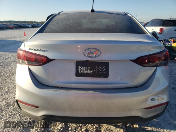 2019 Hyundai Accent SE with VIN 3KPC24A33KE040168, listed as a Copart auction lot 77938463 with 68,506 mi miles. Bid and sale history available at carsss.com. Image 6.