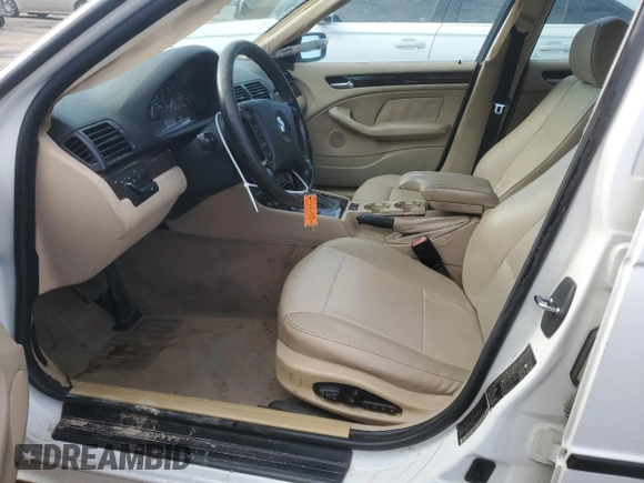 2004 BMW 3 Series 325i with VIN WBAET37454NJ81111, listed as a Copart auction lot 86081874 with 245,429 mi miles and Salvage Title. Bid and sale history available at carsss.com. Image 7.