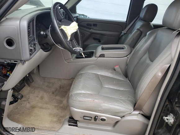 2005 Chevrolet Tahoe Z71 with VIN 1GNEC13T05R272325, listed as a Copart auction lot 39280284 with 155,434 mi miles and Salvage Title. Bid and sale history available at carsss.com. Image 7.