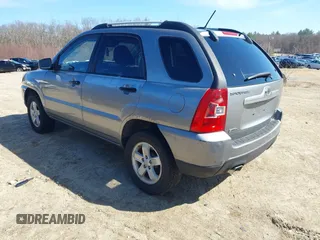 2010 Kia Sportage LX with VIN KNDKGCA38A7733453, listed as a IAAI auction lot 41932937 with 148,056 mi miles and . Bid and sale history available at carsss.com. Image 3.