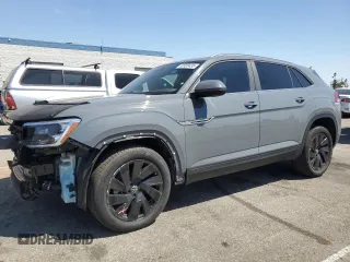 2024 Volkswagen Atlas SE z VIN 1V2JE2CA1RC229108, wystawiony jako Copart lot #52820435 z przebiegiem 14 426 mil mil oraz Szkoda całkowita • Salvage title. Historia ofert i sprzedaży dostępna na DreamBid. Obrazek 1.