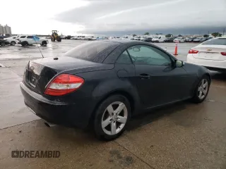 2007 Mercedes-Benz SLK 280 z VIN WDBWK54F07F147201, wystawiony jako Copart lot #55793015 z przebiegiem 199 277 mil mil oraz Szkoda całkowita • Salvage title. Historia ofert i sprzedaży dostępna na DreamBid. Obrazek 3.
