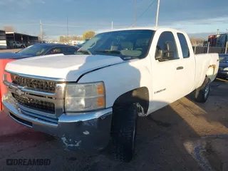 2008 Chevrolet Silverado 2500HD LT w/2LT with VIN 1GCHK29K38E121696, listed as a IAAI auction lot 38985042 with 295,113 mi miles. Bid and sale history available at carsss.com. Image 18.