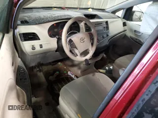 2013 Toyota Sienna L с VIN 5TDZK3DCXDS282433, выставлен на аукционе Copart как лот 49527945 с пробегом 197 583 миль миль и Списание • Salvage title. История ставок и продаж доступна на DreamBid. Изображение 8.