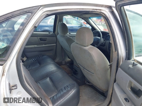 2003 Ford Taurus SES Standard with VIN 1FAFP55U23G201866, listed as a IAAI auction lot 42605445 with 192,127 mi miles and . Bid and sale history available at DreamBid. Image 8.