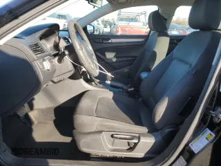 2013 Volkswagen Passat S с VIN 1VWAP7A39DC011310, выставлен на аукционе Copart как лот 46505615 с пробегом 129 523 миль миль и Списание • Salvage title. История ставок и продаж доступна на DreamBid. Изображение 7.